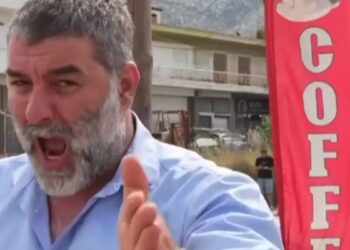 Ο Βασίλης Μπισμπίκης μεταμορφώθηκε σε «καράτε kid» ενόψει της νέας ταινίας «Σπασμένη Φλέβα» στην οποία πρωταγωνιστεί