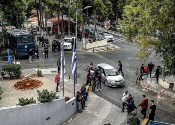 Βεντέτα στα Βορίζια: Νοσηλεύτρια στο νοσοκομείο Χανίων η 55χρονη που έπαθε ανακοπή από τους πυροβολισμούς