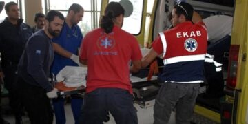 Alldaynews.gr Μαθητής κατέρρευσε από χρήση ναρκωτικών μέσα στο σχολείο του – Μεταφέρθηκε με σπασμούς στο νοσοκομείο