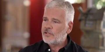 Alldaynews.gr Νίκος Γρίτσης: «Έλεγαν τη μητέρα μου “μάνα του τρομοκράτη”, έφυγε από καρκίνο στα 45 της»