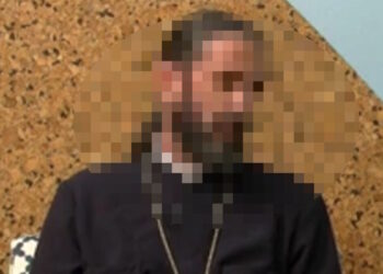 ΑΥΤΟΣ ΕΙΝΑΙ – Ο βίος του youtuber ιερέα με τα 2,2 κιλά κοκαΐνη: Από τα ράσα στις πασαρέλες και από την πίστη στο εύκολο χρήμα