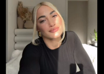 Ιωάννα Τούνη: «Ο κόσμος με αντιμετωπίζει ως μία κοινή πόρνη, βίζιτα, ξεφτιλισμένη – Θα ήθελα να αποκατασταθεί η αλήθεια στη μνήμη της μαμάς μου που έφυγε άδικα από τη θλίψη και τον καημό της»