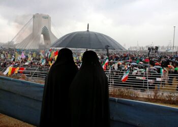 Στο Ιράν σπέρνουν σύννεφα για να αντιμετωπίσουν τη χειρότερη ξηρασία των τελευταίων ετών