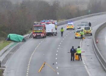 Θρίλερ με νεκρό οδηγό μετά από ανακοπή καρδιάς – Είχε χτυπήματα στο κεφάλι