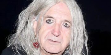 Alldaynews.gr Νίκος Καρβέλας: «Ο Άδωνις Γεωργιάδης είναι βλαξ, είναι κλινικός υπολελειμμένος»