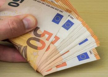 Ο ΟΠΕΚΑ δίνει 1.000 ευρώ σε 650 μαθητές – Δείτε πώς θα κάνετε αίτηση