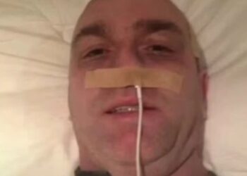 Alldaynews.gr Ο αθλητής-θρύλος που προσποιήθηκε ότι έχει καρκίνο με καλώδιο iPhone στη μύτη καταδικάστηκε τελικά σε 5,5 χρόνια φυλάκιση