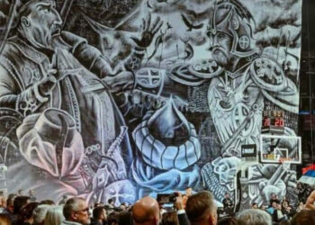 Έξαλλοι οι Τούρκοι για το πανό της Παρτιζάν στον αγώνα με τη Φενέρμπαχτσε – «Να τους καλωσορίσουμε θερμά στον επαναληπτικό αγώνα»