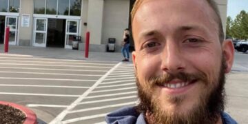 Alldaynews.gr «Θα πεθάνουμε από το κρύο, μπαμπά;» – Πατέρας κατηγορείται για βασανισμό των παιδιών του