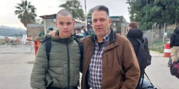 Alldaynews.gr Τριήμερο πένθος στις Ένοπλες Δυνάμεις για τον θάνατο του 19χρονου Ραφαήλ σε πεδίο βολής – Μάχη για την ζωή του δίνει ο 39χρονος επιλοχίας