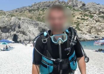 «Έχασε το χέρι του από τον αγκώνα και κάτω, δεν έχει ξεπεράσει τον κίνδυνο» λέει ο αδελφός του 39χρονου επιλοχία που τραυματίστηκε από τη χειροβομβίδα