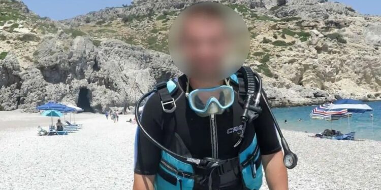 «Έχασε το χέρι του από τον αγκώνα και κάτω, δεν έχει ξεπεράσει τον κίνδυνο» λέει ο αδελφός του 39χρονου επιλοχία που τραυματίστηκε από τη χειροβομβίδα