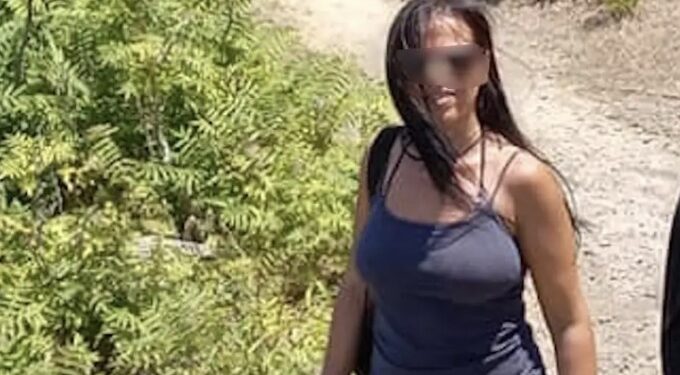 Δραματικές εξελίξεις: Στο ψυχιατρείο από το σοκ ο σύζυγος της 46χρονης που σκότωσε τη μητέρα του