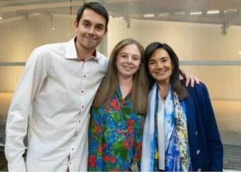 «Σήμερα θα είχες γενέθλια»: «Ράγισαν» καρδιές με το μήνυμα του Κώστα Σαμαρά για την αδερφή του