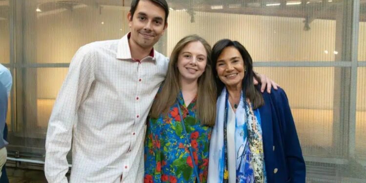 «Σήμερα θα είχες γενέθλια»: «Ράγισαν» καρδιές με το μήνυμα του Κώστα Σαμαρά για την αδερφή του