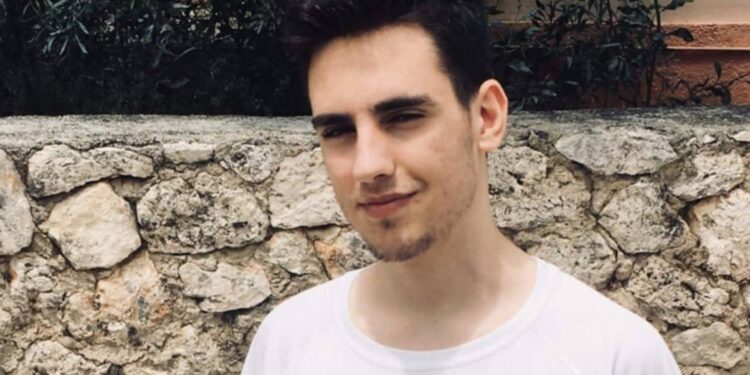 Νεκρός ανασύρθηκε ο 26χρονος Στέφανος από τη θάλασσα – Τον έψαχναν όλο το βράδυ (ΦΩΤΟ)