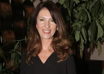 Ζήτησε μόνο ένα πράγμα: Η τελευταία επιθυμία της συζύγου του Νότη Σφακιανάκη πριν φύγει απ’ τη ζωή, το είπε στον γιατρό της