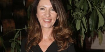 Alldaynews.gr Ζήτησε μόνο ένα πράγμα: Η τελευταία επιθυμία της συζύγου του Νότη Σφακιανάκη πριν φύγει απ’ τη ζωή, το είπε στον γιατρό της