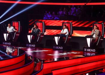 The Voice – Από το «Μπράβο» της Ρούλας Κορομηλά «γύρισε» τους coaches: «Εύχομαι να κερδίσω» (video)