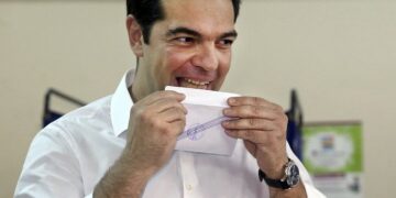 Δημοσκόπηση: Πόσοι εμπιστεύονται τον Αλέξη Τσίπρα μετά την παραίτηση από τον ΣΥΡΙΖΑ;