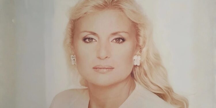 Βίκυ Μοσχολιού – Η αποκάλυψη της κόρης της: «Ήξερε ότι έρχεται το τέλος, είχε δει στον ύπνο της την Παναγία να…»