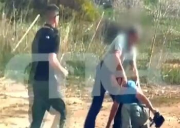 Μακελειό στα Βορίζια: Άγνωστος επιτέθηκε στο συνεργείο του «Live News» μετά τη σύλληψη των τριών αδελφών