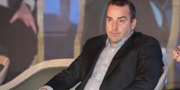 Alldaynews.gr Τρελό deal για τον Χάρη Βαφειά