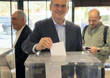 Κωστής Χατζηδάκης: «Η Νέα Δημοκρατία παραμένει, όπως την οραματίστηκε ο Κωνσταντίνος Καραμανλής»