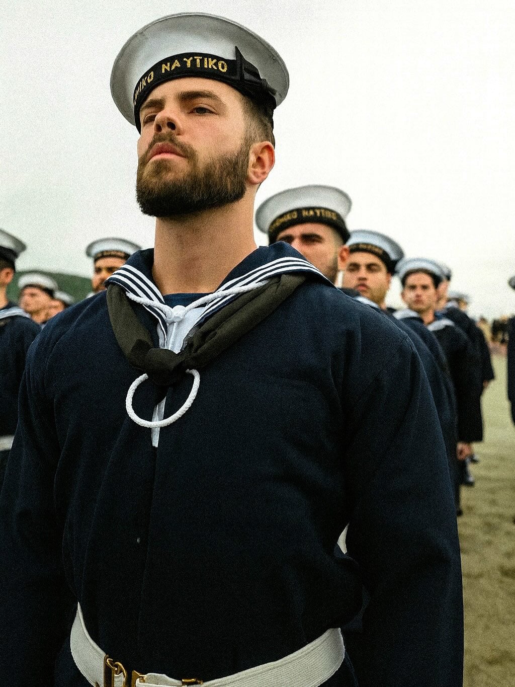 Δυο μέτρα άντρας: Περήφανη η Μενεγάκη με την νέα φωτογραφία του γιου της από το Ναυτικό 1 1 19