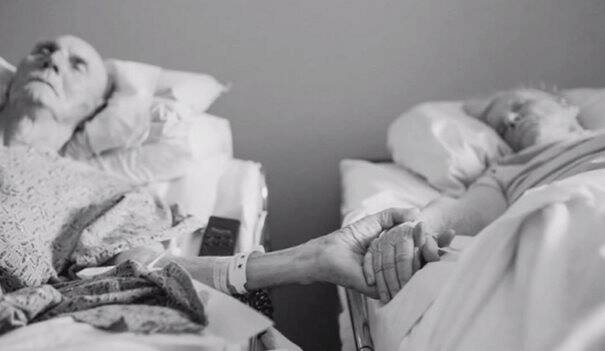 Ήταν παντρεμένοι για 62 χρόνια και πέθαναν την ίδια ημέρα. Αλλά τα τελευταία λόγια του άντρα είναι που έχουν σημασία 8 816