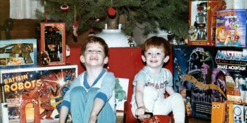 «80 δραχμές μια οκά κουραμπιέδες»: Πώς ήταν τα Χριστούγεννα στην παλιά Αθήνα;