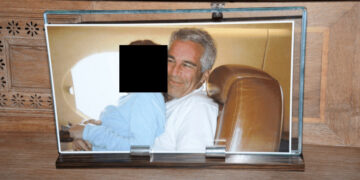 Οι αποκρουστικές απαιτήσεις Έπσταϊν για ανήλικα κορίτσια και οι «προμηθευτές»: «Δεν ήθελε ισπανόφωνες ή σκούρες» (ΦΩΤΟ)