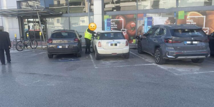 Alldaynews.gr Βροχή πέφτουν οι κλήσεις στα super market -Αφαίρεση διπλώματος και πρόστιμο έως 150 ευρώ για τους οδηγούς ΙΧ