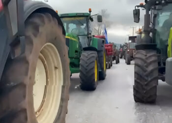 Alldaynews.gr «Σκληραίνουν» τη στάση τους οι αγρότες – Προαναγγέλλουν νέες κινητοποιήσεις από Δευτέρα – Επ’ αόριστον αποκλεισμός του αεροδρομίου Ηρακλείου