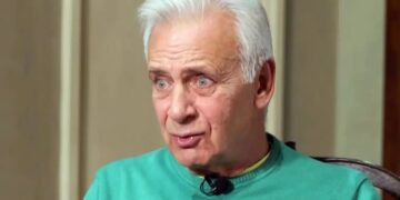 Αλέξανδρος Αντωνόπουλος: «Το πρώτο πράγμα που μου λέω όταν ξυπνάω είναι “είσαι ακόμα ζωντανός, ελπίζω να είσαι και την υπόλοιπη μέρα”»