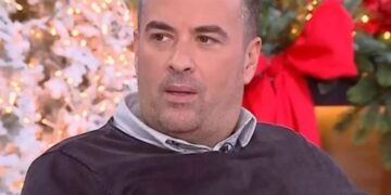 Alldaynews.gr Γιάννης Αϊβάζης για τη μάχη του με τον καρκίνο: «Θυμάμαι πάρα πολύ τους γονείς μου να κλαίνε» (video)