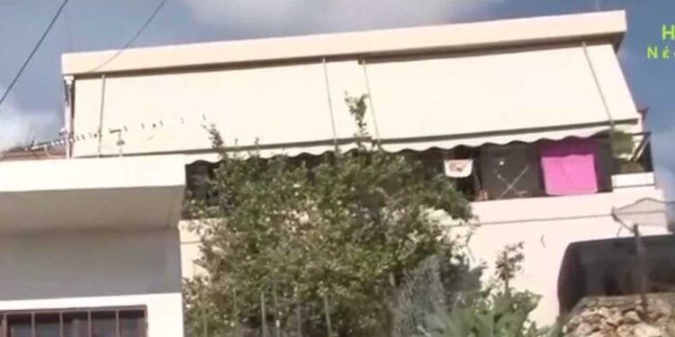 Οικογενειακή Τραγωδία: Εγγονός βρήκε νεκρούς τους παππούδες του – Είχε ξεψυχήσει στα χέρια του ο πατέρας του (video)