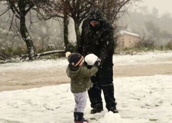 Καιρός: Πρωτοχρονιά με χιόνια και τσουχτερό κρύο – Σε ποιες περιοχές της Αττικής θα χιονίσει