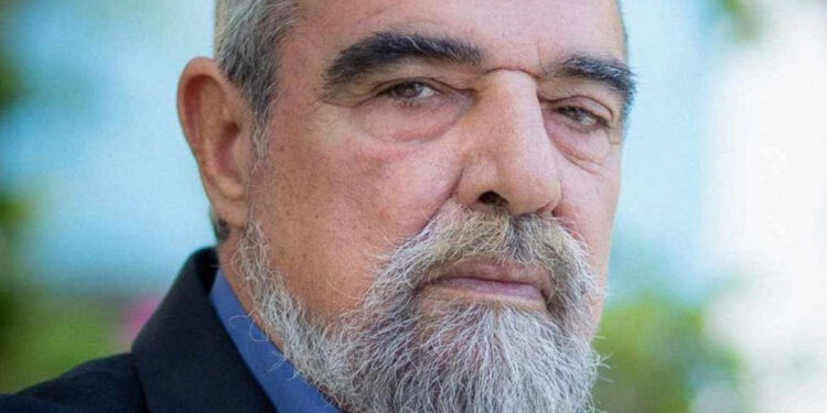 ΕΚΤΑΚΤΟ: ΑΥΤΟΣ είναι ο γνωστός επιχειρηματίας που πυροβολήθηκε στο σπίτι του