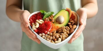 Alldaynews.gr Το μοναδικό γλυκό που ρίχνει τριγλυκερίδια, χοληστερίνη και ρυθμίζει το σάκχαρο