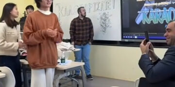 Alldaynews.gr Viral οι Κινέζοι φοιτητές που τραγουδούν σε άπταιστα ελληνικά το «Άσπρα καράβια τα όνειρά μας»