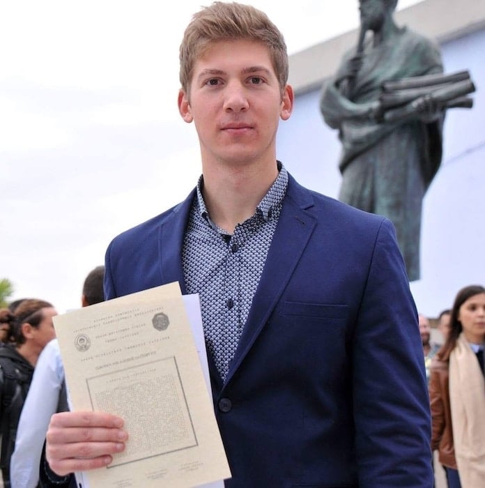 Θρίλερ με την εξαφάνιση του 33χρονου παιδοχειρούργου - Αυτός είναι ο λόγος που εξαφανίστηκε ο Αλέξης 5 kri2 1