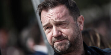 Alldaynews.gr Νίκος Πλακιάς για Καρυστιανού: «Από εδώ και πέρα θα κρίνεται ως πολιτικός και όχι ως συγγενής»