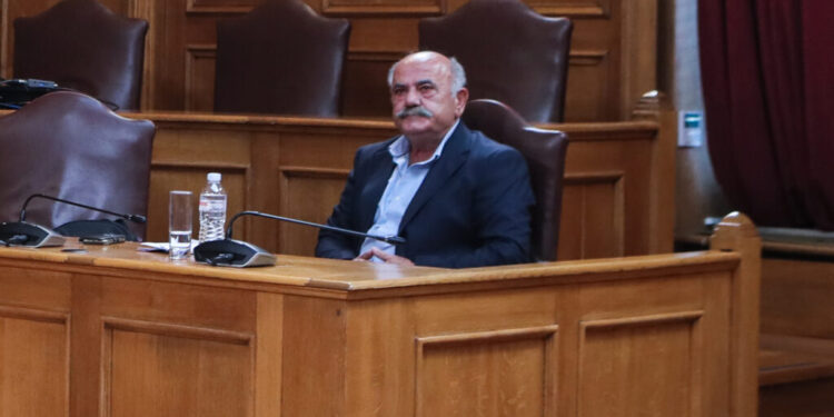 Ποσά, ονόματα και…αριθμούς: Θυμήθηκε ξαφνικά ο «Χασάπης» πότε και πόσα κέρδισε στο τυχερό λαχείο (video)