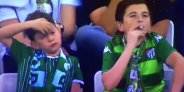 Ο «ανήλικος καπνιστής» που τελικά αποδείχθηκε 35χρονος άνδρας: Η αλήθεια πίσω από το σοκαριστικό meme