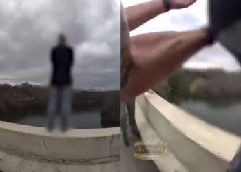 Αστυνομικός σώζει γυναίκα πριν πηδήξει από γέφυρα και αυτοκτονήσει – Δείτε το βίντεο