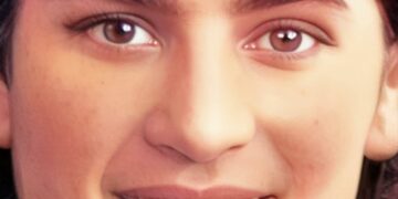 Alldaynews.gr Πέθανε ξεχασμένη στο σπίτι της στους Αγίους Αναργύρους η μεγάλη γυναικεία φωνή