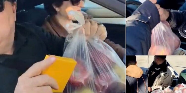 Αγρότες πρόσφεραν κρόκο και μήλα στους διερχόμενους οδηγούς στην Κοζάνη