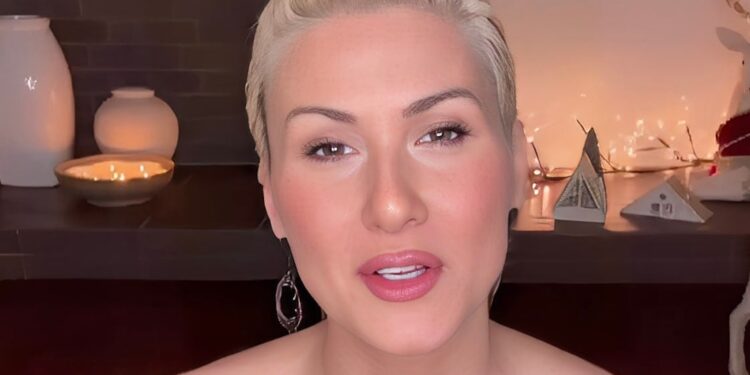 Άννα Κανδαράκη: «Φέτος ήταν μια χρονιά που ήρθα αρκετά κοντά στο θάνατο» – Ο απολογισμός και το μήνυμα μετά τη μάχη με τον καρκίνο