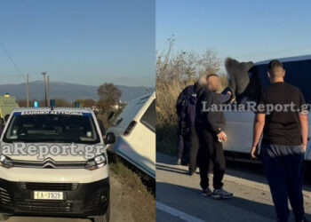 Σχολικό λεωφορείο έπεσε σε χαντάκι – Πηδούσαν από τα παράθυρα οι μαθητές (video)